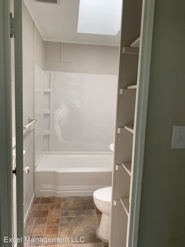 Building Photo - 3 br, 1 bath House - 117 Joyce Ct