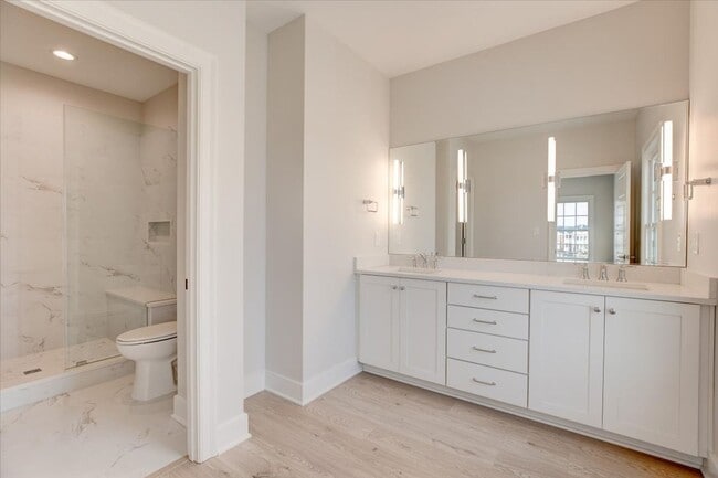 Building Photo - Brand New Construction Townhome in Norton Commons