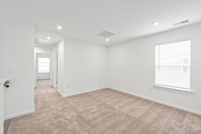 Building Photo - New Construction | 4 Bed, 2.5 Bath | Energ...