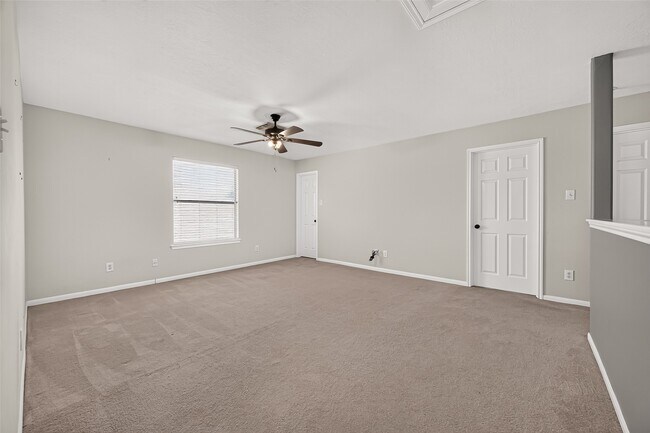 Building Photo - 25346 Barmby Dr