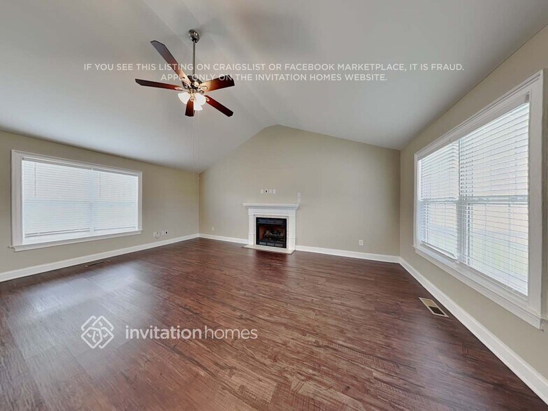 Building Photo - 48 Bergamont Cir