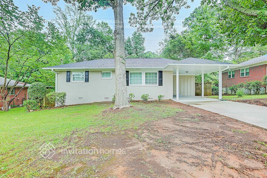 Building Photo - 2716 Lancaster Dr