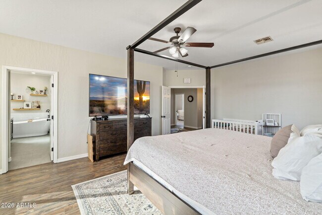 Building Photo - 6943 W Tether Trail