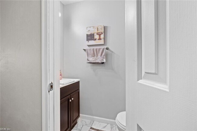 Building Photo - 1805 Monet Ct