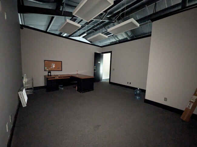 Building Photo - Commercial Retail Space