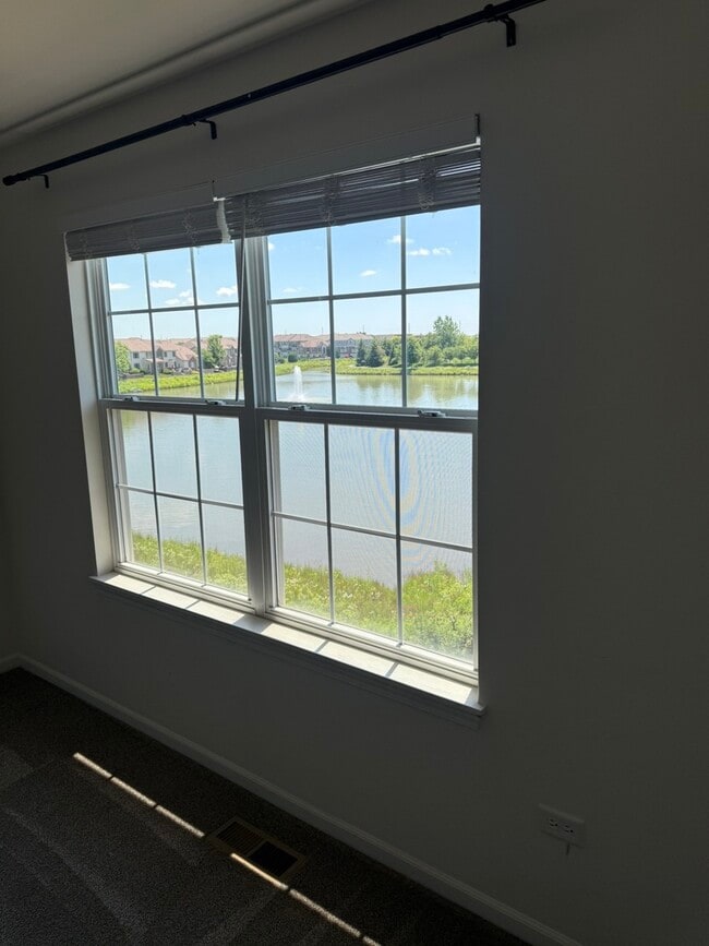 Building Photo - 2856 Henley Ln