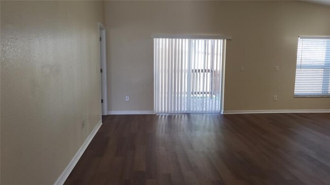 Building Photo - 37146 Highland Bluff Cir
