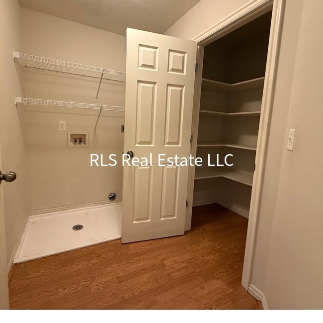 Building Photo - 4043 W Cimarron
