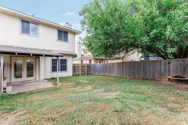 Building Photo - 2808 Kestrel Dr