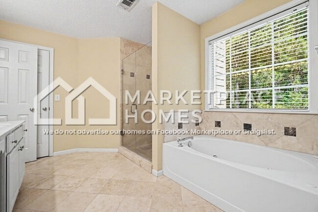 Building Photo - 3398 Spindletop Dr NW
