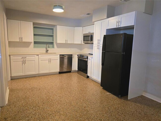 Building Photo - 3421 W Abdella St