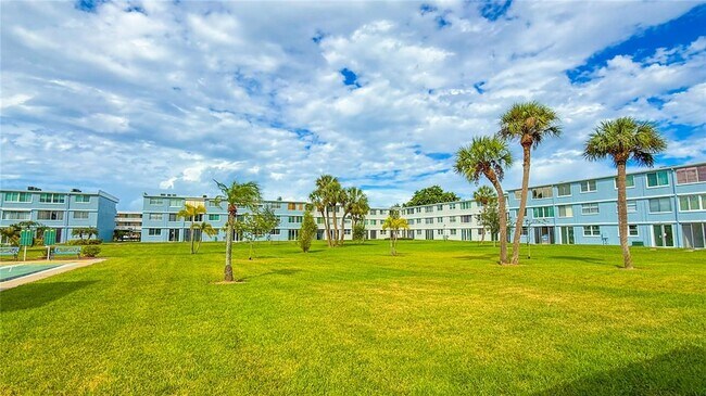 Building Photo - 4880 Locust St NE