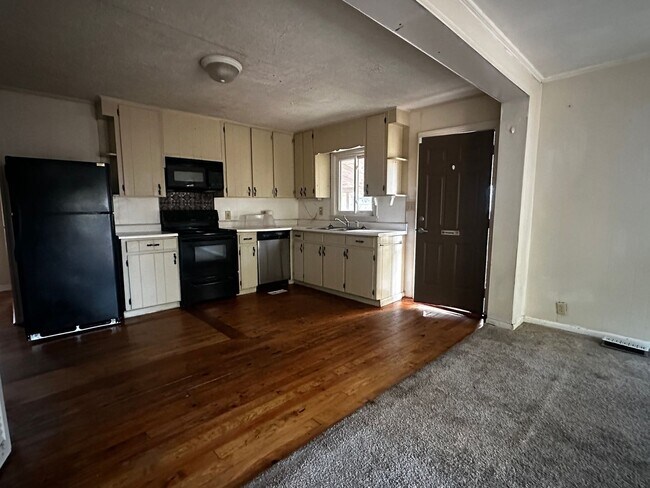 Building Photo - Jackson Heights - Richmond County