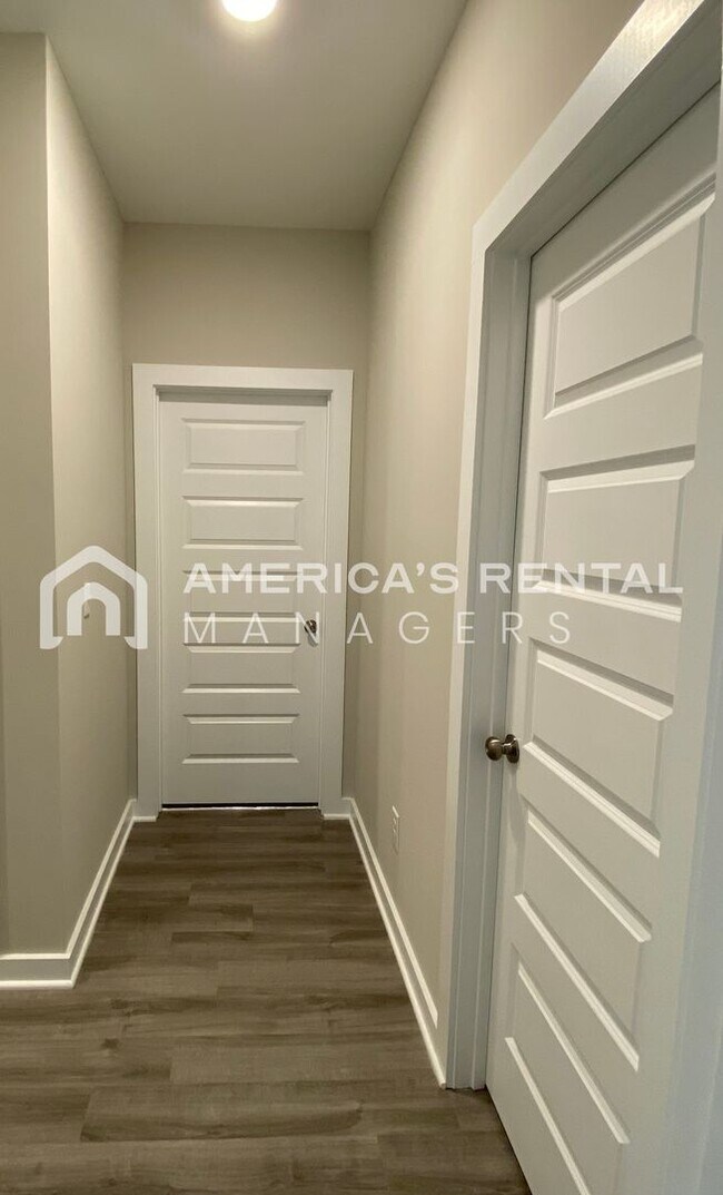 Building Photo - Home for Rent in Brookwood ... Available to View Now!!!