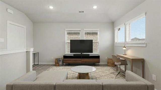 Building Photo - 2320 Spring Side Dr