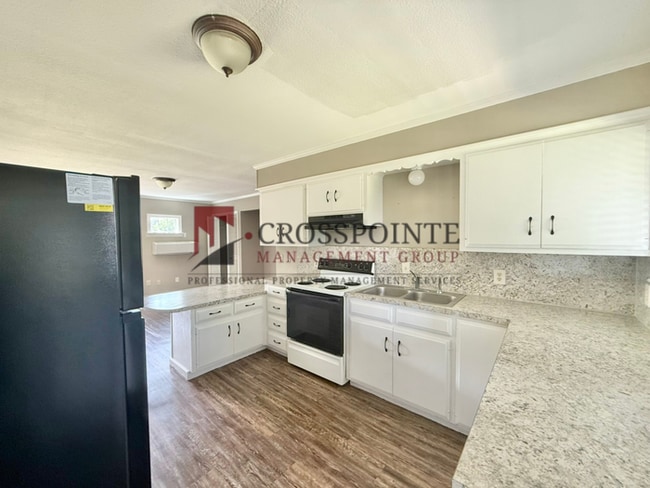Building Photo - Tour Today! Studio Apartment in East Tyler! 1/2 OFF FIRST FULL MONTHS RENT!!