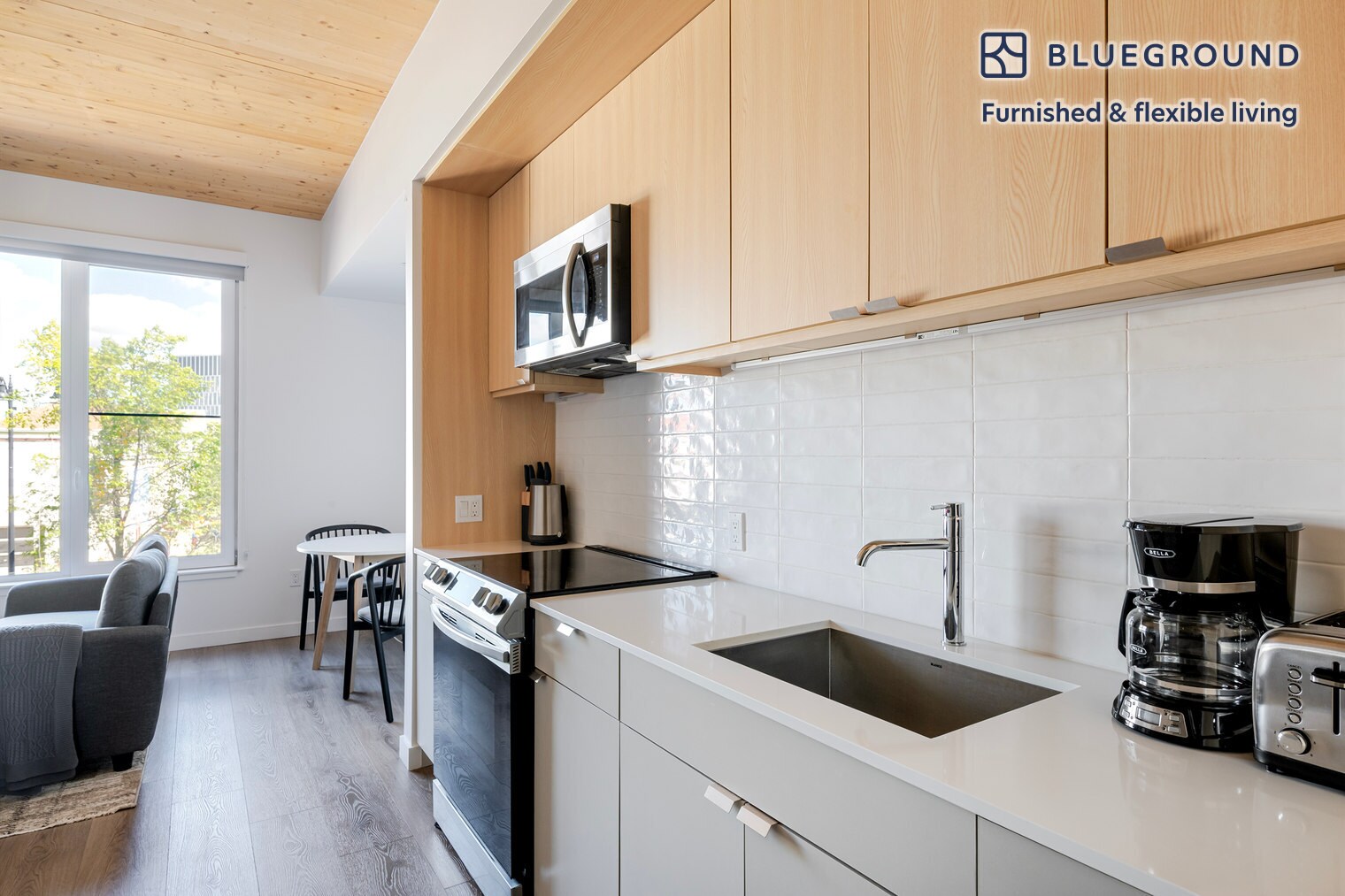 Building Photo - 154 Broadway