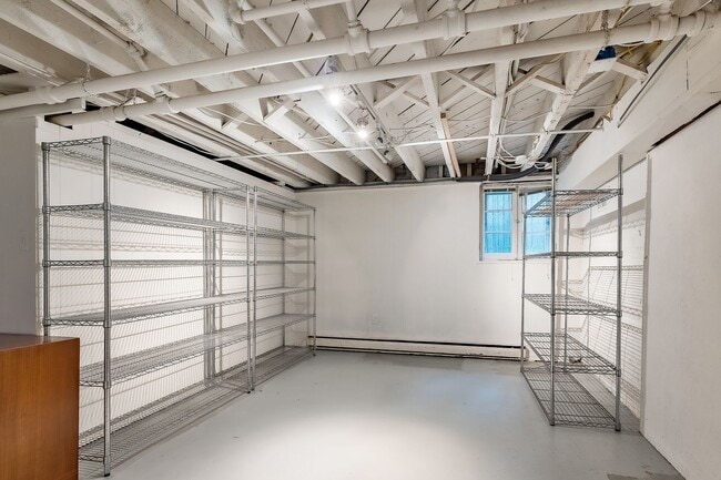 Building Photo - Classic Chevy Chase Charm in NW DC Availab...