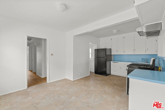 Building Photo - 11813 Gateway Blvd