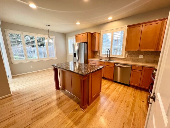 Building Photo - Well maintained 4bd in Lynnwood