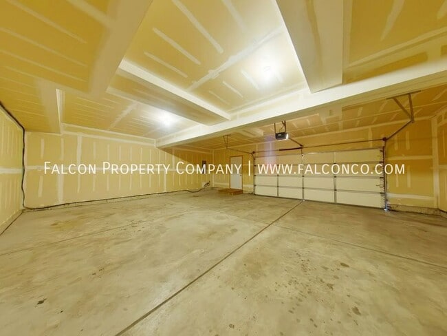 Building Photo - 623 Bosque Vis