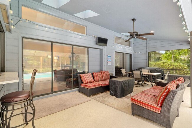 Building Photo - Beautiful Home in Landmark Woods