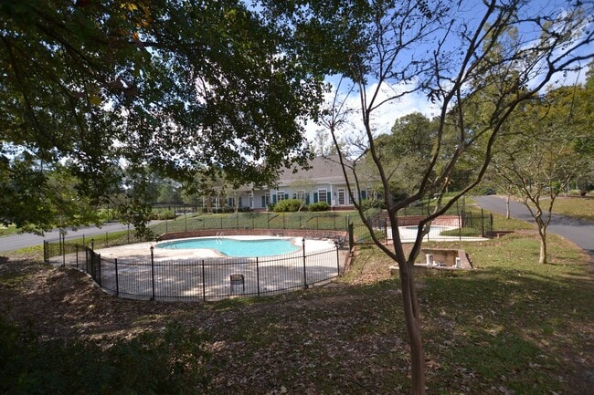 Building Photo - Afton Villas on The Bluffs in St Francisvi...