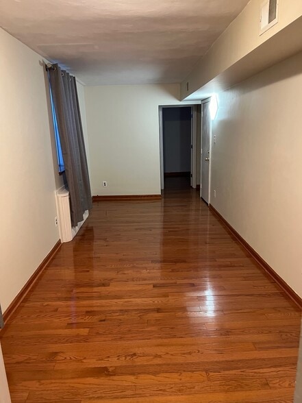 Building Photo - 1306 Tasker St