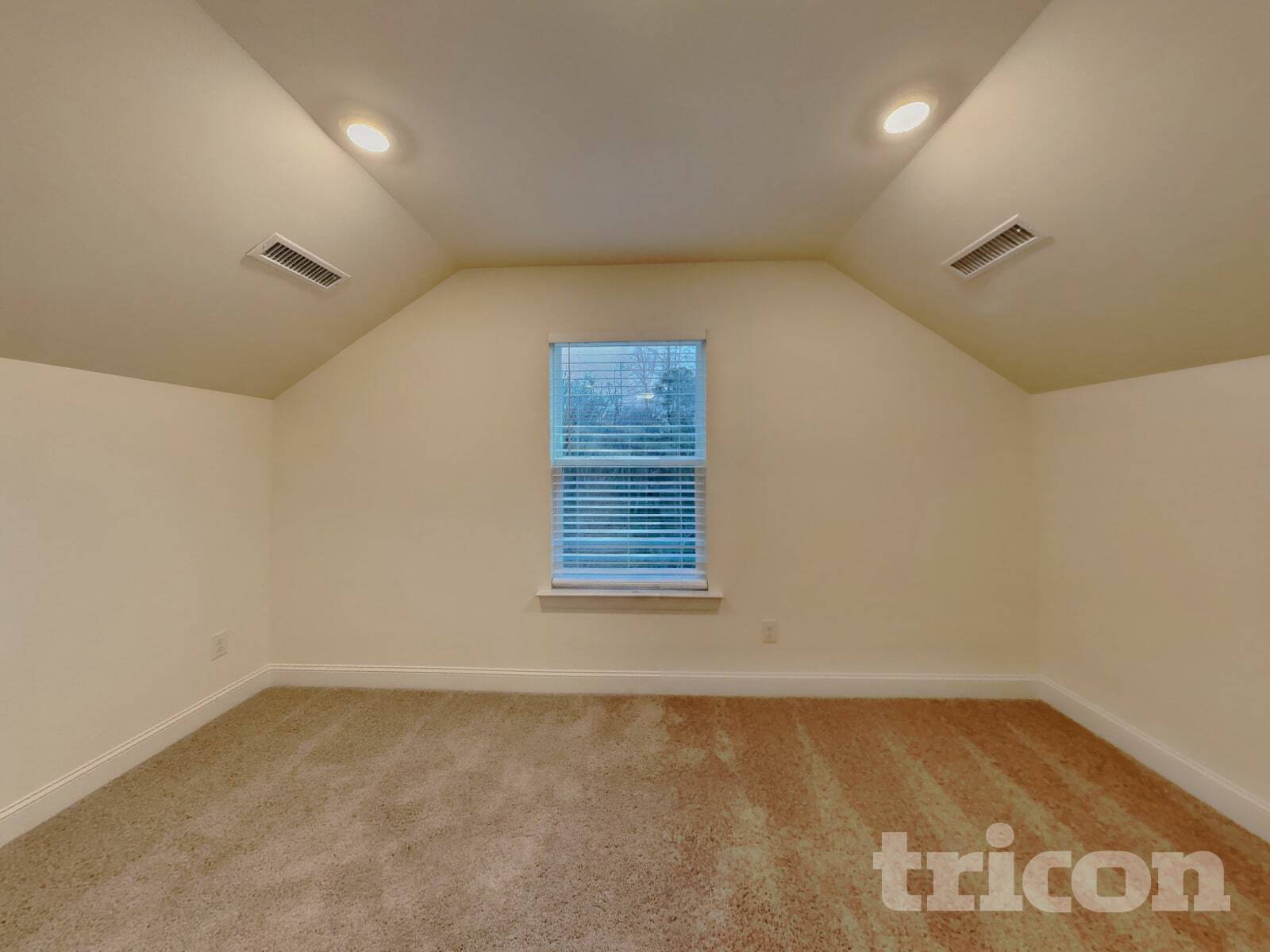 Building Photo - 129 Stallion Way