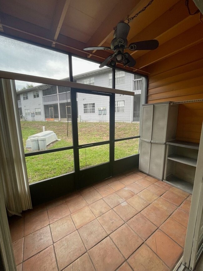 Building Photo - 1 Bed 1 Bath | Central Air | Community Pool | Section 8 Welcome