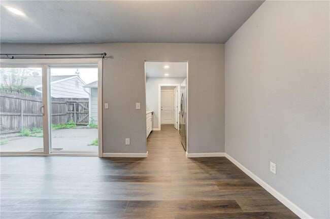 Building Photo - 2833 Indian Creek Blvd