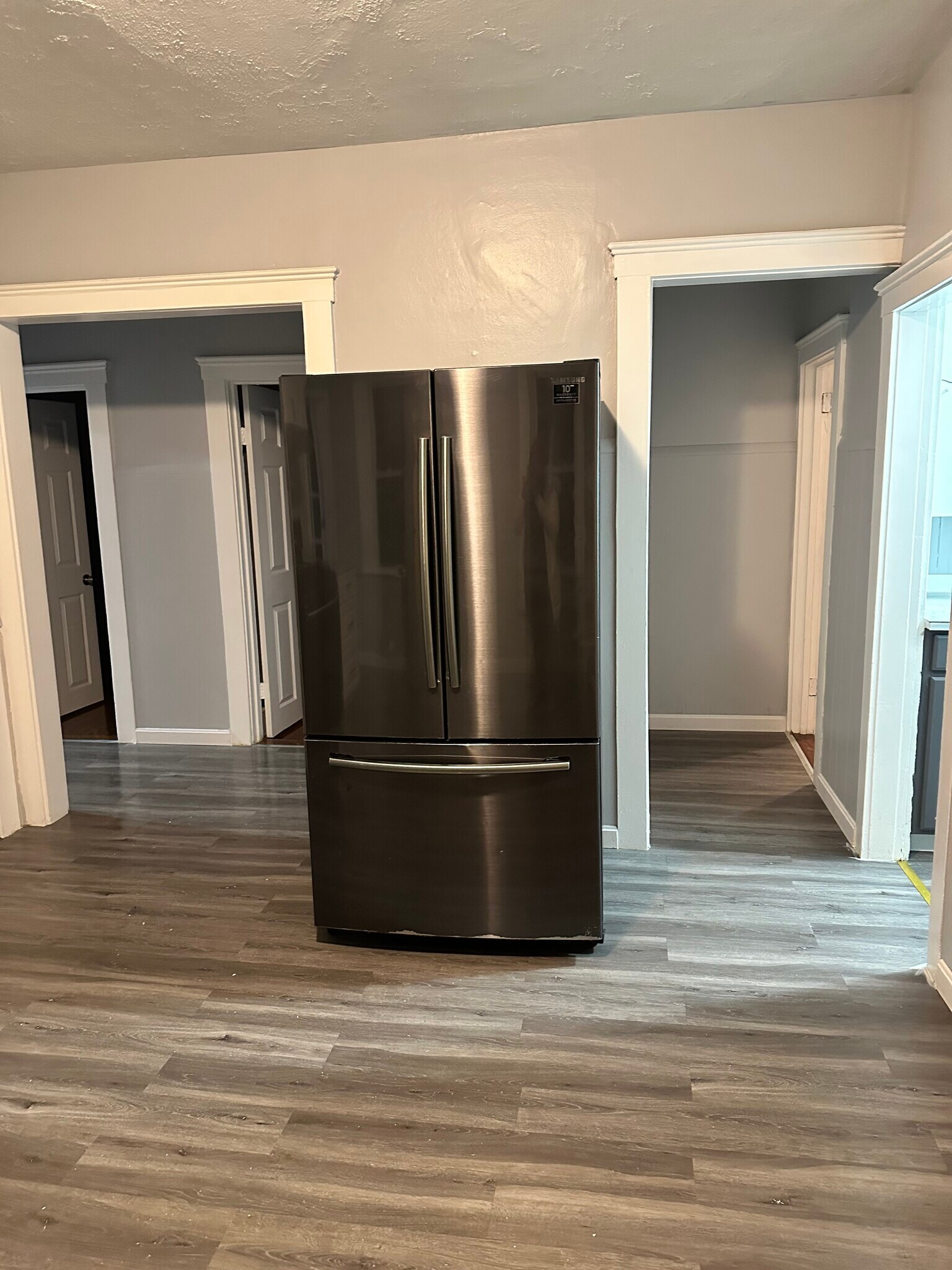 Building Photo - 16 Sabra St