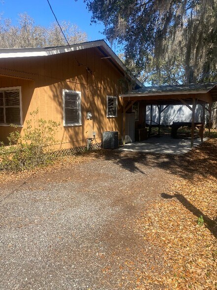 Building Photo - 832 E Keysville Rd