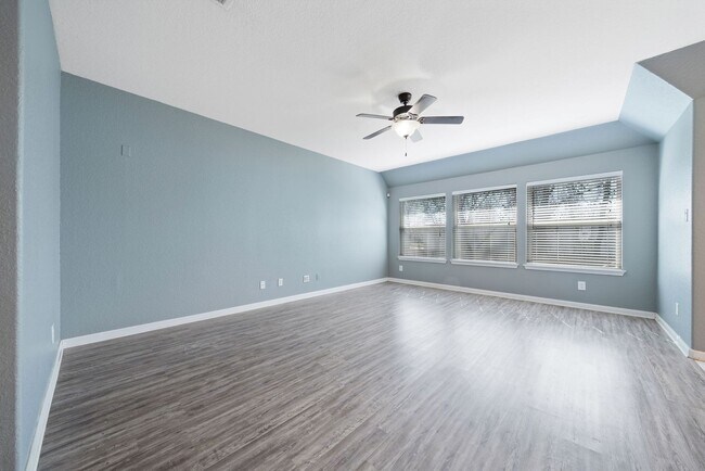 Building Photo - 369 Derby Dr