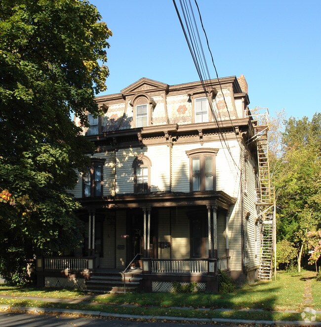 Building Photo - 77 N 5th St