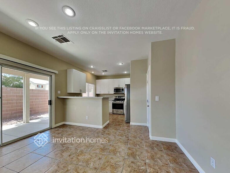 Building Photo - 1159 Maple Pines Ave
