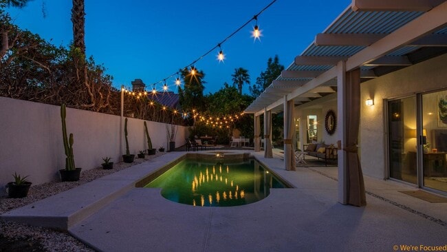 Building Photo - 40431 Barington Dr
