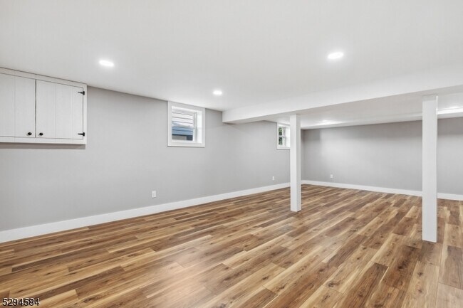 Building Photo - 26 Genevieve Ave