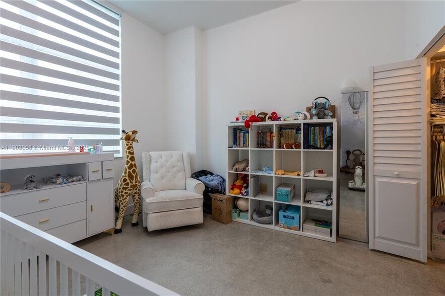 Building Photo - 2001 Biscayne Blvd