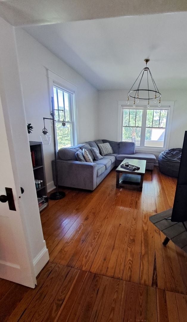 Building Photo - W&L Parents - Fully Furnished and Renovated Home