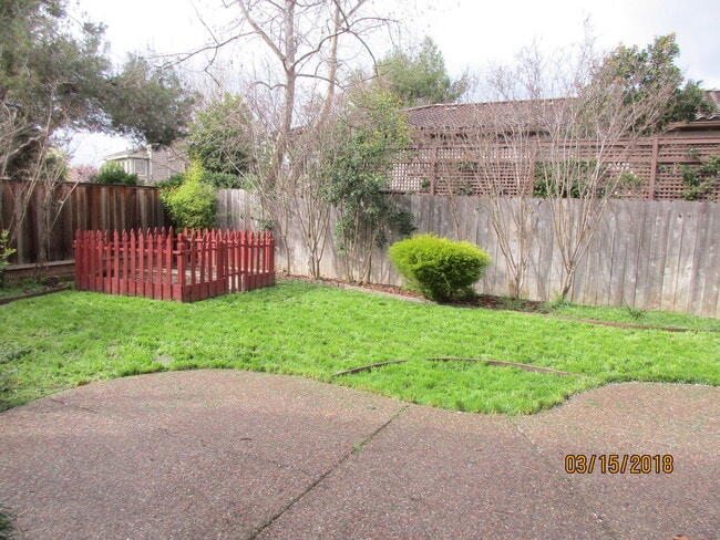 Building Photo - Spacious Pleasanton Home
