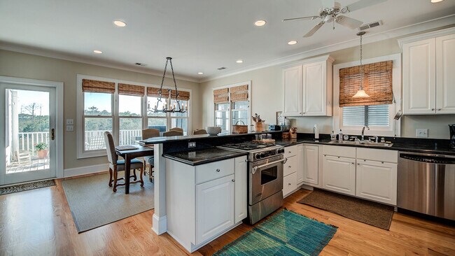 Building Photo - 15 Nautica Way