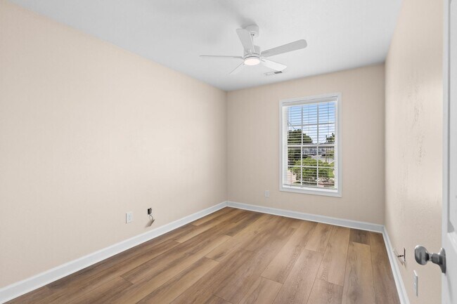 Building Photo - 4097 Mica Ave