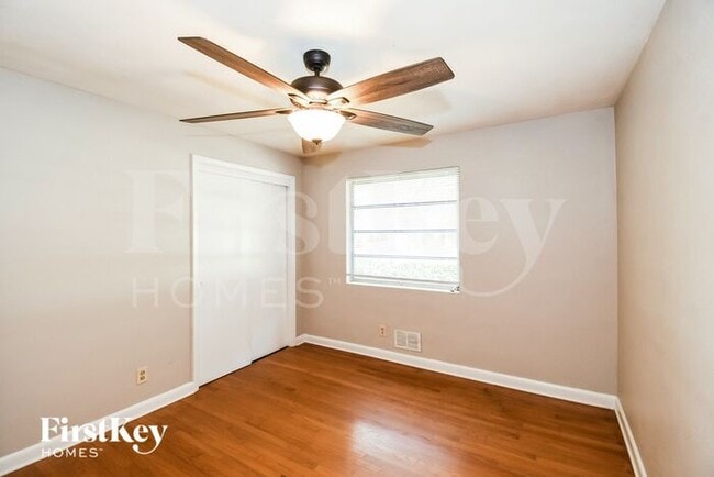 Building Photo - 3741 Culp Dr