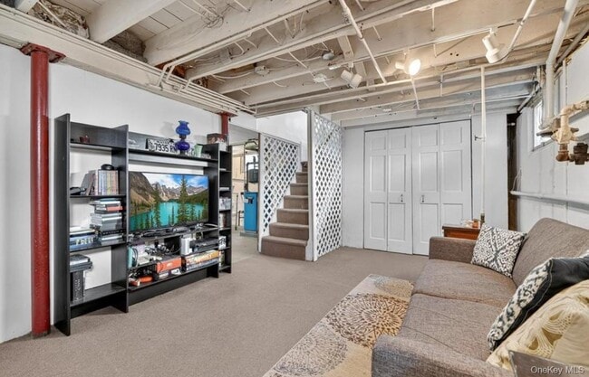 Building Photo - 34 Ridge Rd