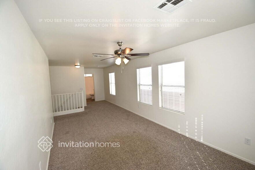 Building Photo - 7410 S 39th Dr