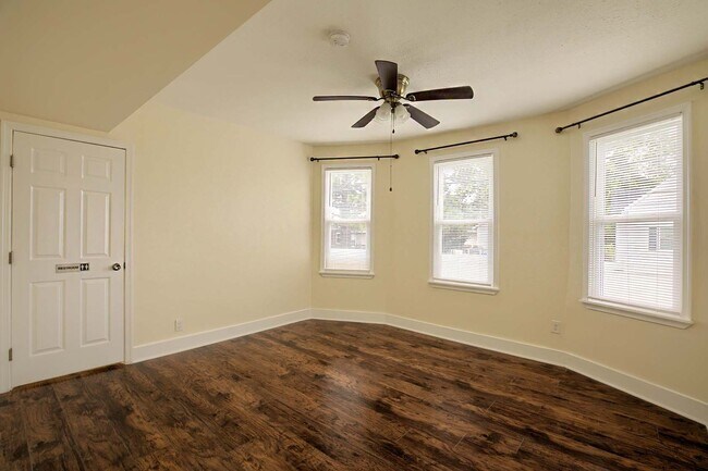 Building Photo - Call Sabrina Thomas Office at 757-767-0767 for more information