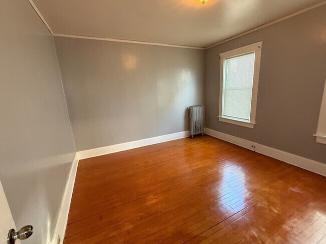 Building Photo - 29 Brown St