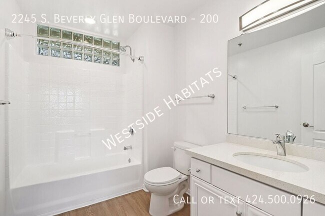 Building Photo - 2245 S Beverly Glen Blvd