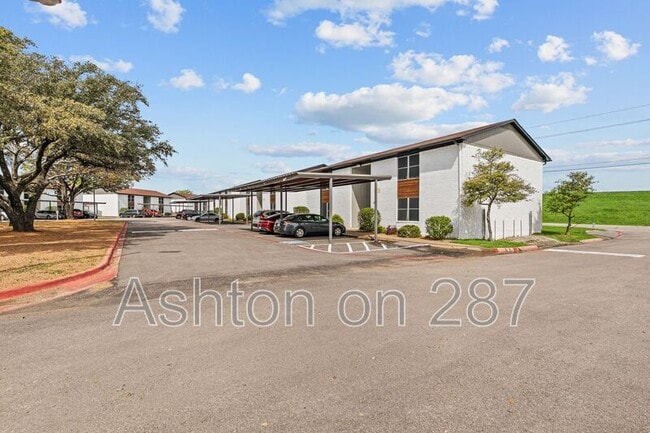 Building Photo - 1301 US-287